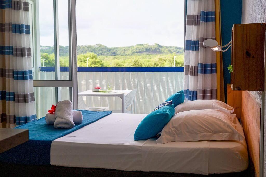 Le Calypso, Beachside Heaven Le Gosier  Bagian luar foto