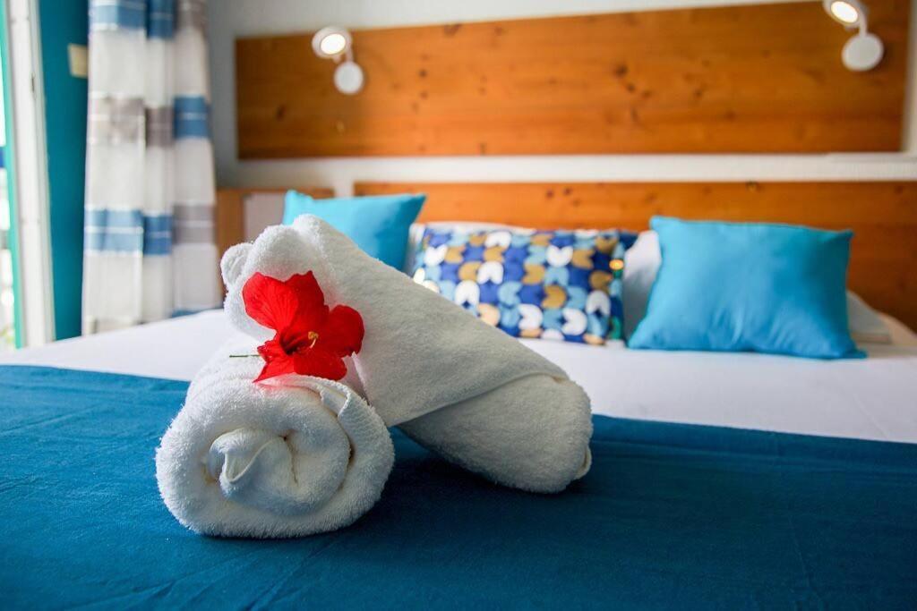 Le Calypso, Beachside Heaven Le Gosier  Bagian luar foto